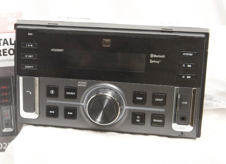 Dual, AM/FM digital car stereo XD28BT, 200 Watts, Double DN, untested