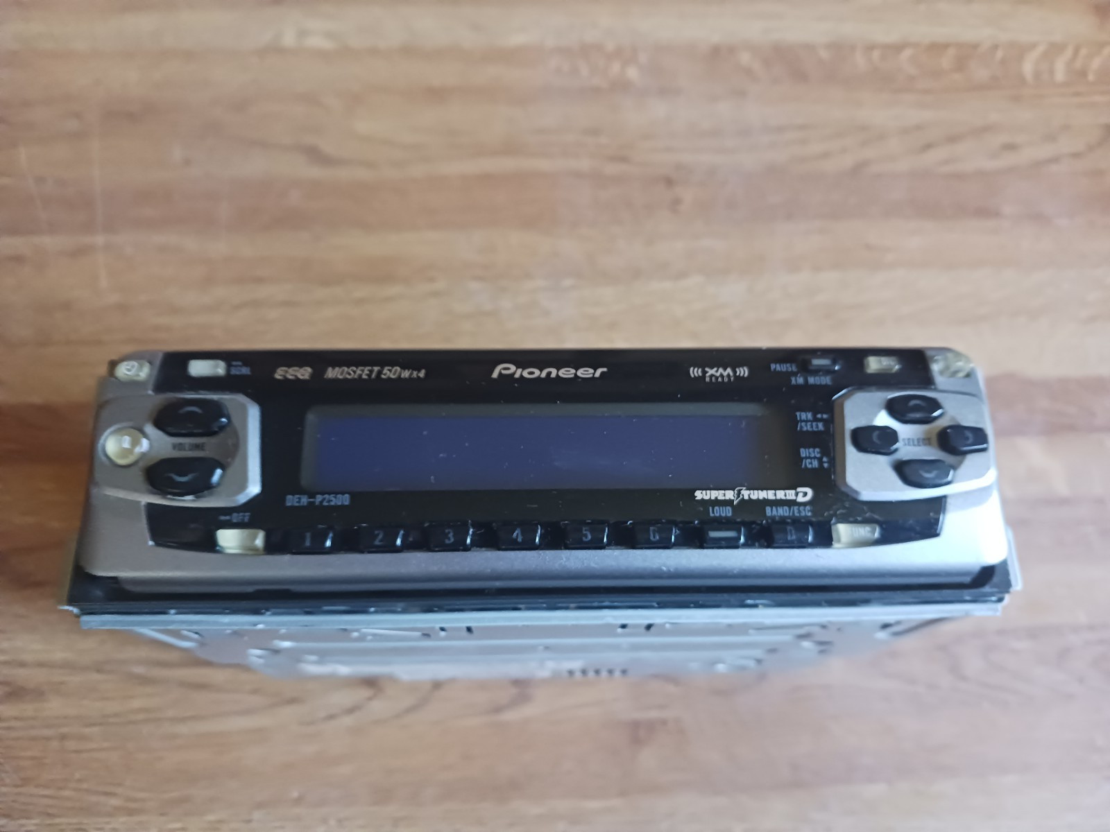 ~Looks Nice Pioneer Mosfet 50w DEH-P2500 Classic In-Dash Radio~