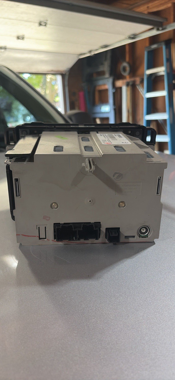GM RDO 2 DIN OEM In-Dash CD Player AM/FM Radio Receiver 20934593