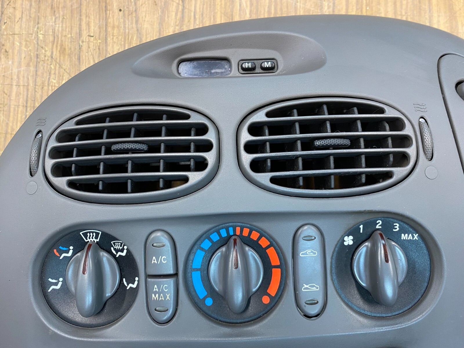 Ford Falcon AU S1 Dash A/C Stereo Control Surround Grey
