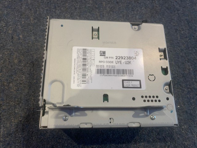 GM OEM Audio Equipment Radio Receiver AM-FM-XM-CD-MP3 P/N 22923804