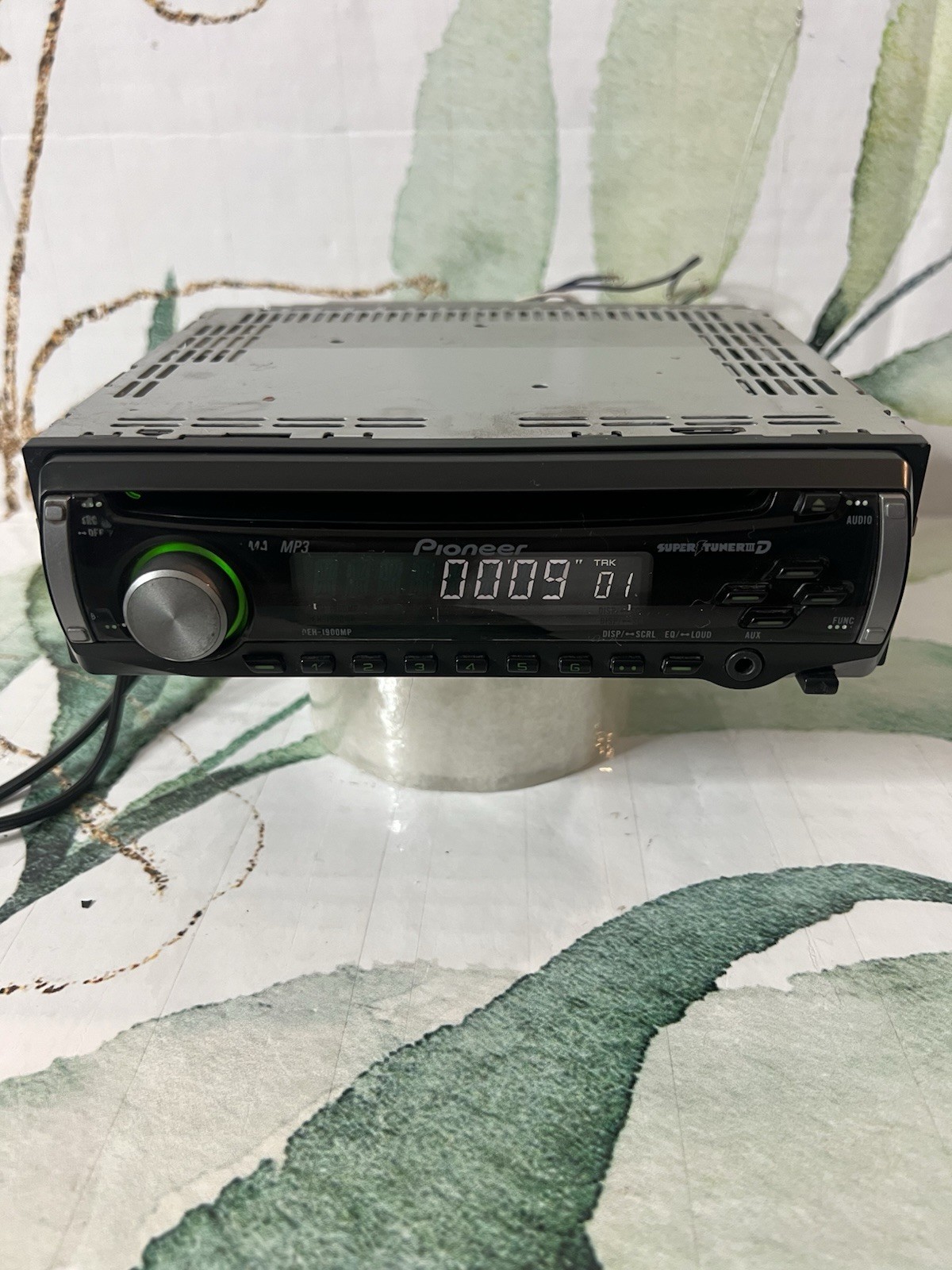 Pioneer DEH-1900MP CD Player In Dash Receiver