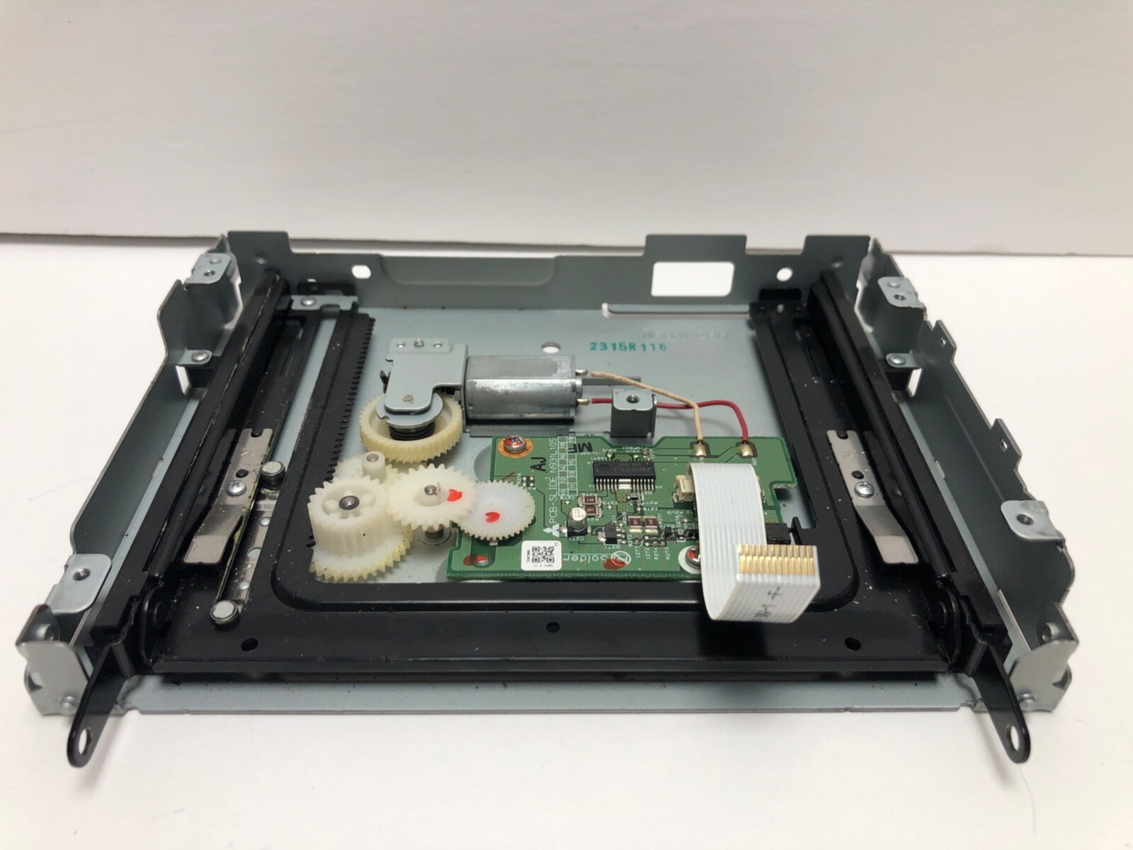 Screen Drive assembly, for Chrysler Dodge Jeep MyGig Radios RHB / RBZ, 2012