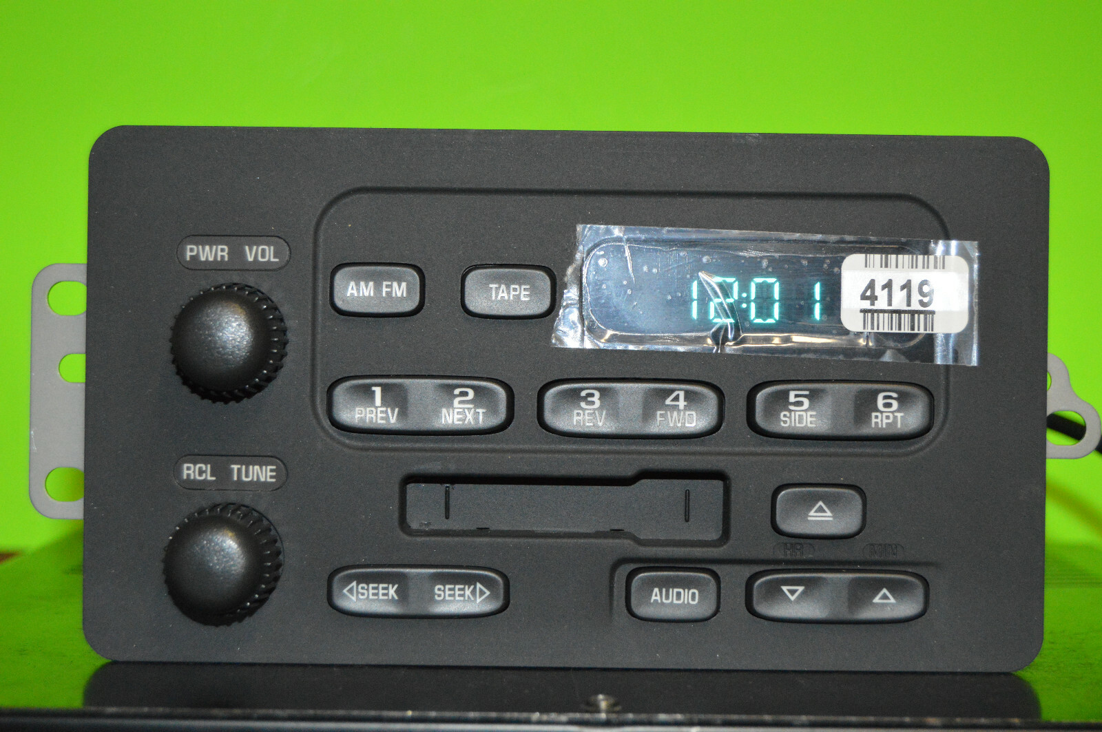 Chevy Cavalier Malibu factory Cassette player radio 00 01 02 03 04 05 09394119