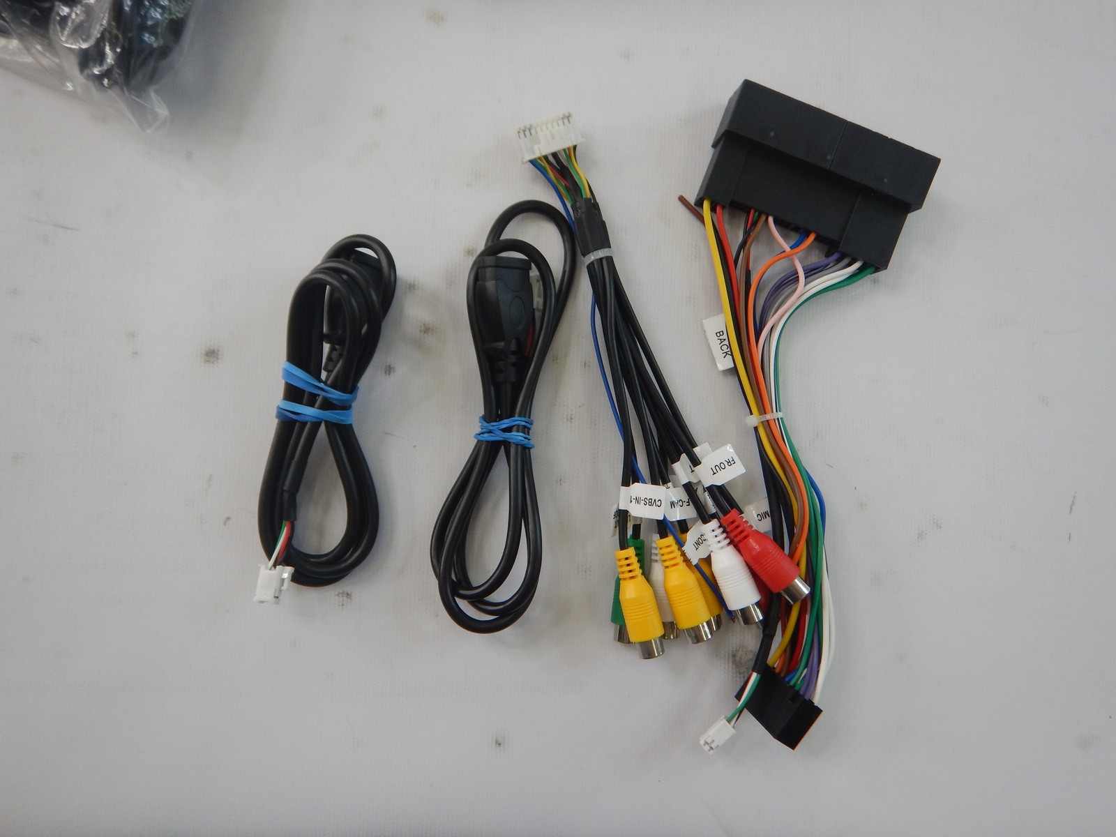 9.7″ Android 14 Double Din Car Stereo for 11-15 Hyundai Sonata