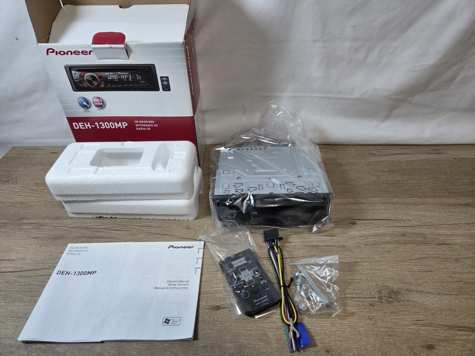 Pioneer DEH-1300MP 1 DIN CD Receiver Auxiliary Input MP3 WMA Car Audio