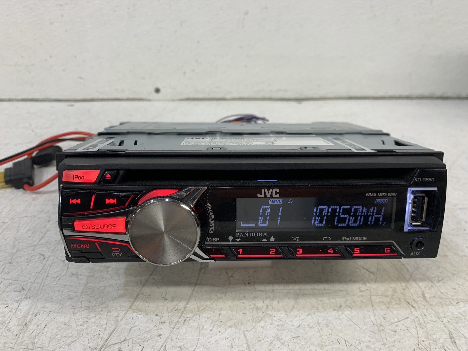 JVC KD-R650 radio stereo USB AUX Pandora MP3 WMA WAV CD player single din