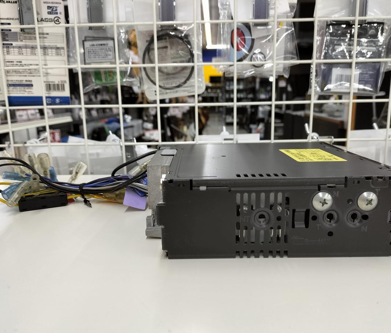 Carrozzeria DVH-P520 Car Audio Main Unit 1DIN DVD/CD FM/AM 50Wx4 DOLBY Japan