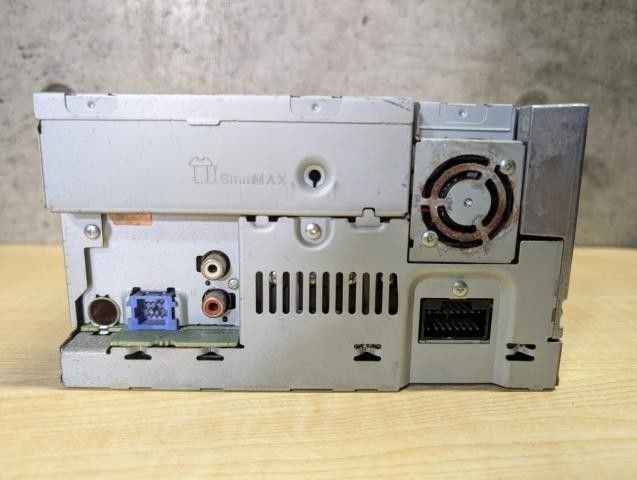 JUNK Pioneer Carrozzeria FH-P710MD 2DIN Deck Car Audio WMA MP3 DSP Color Black