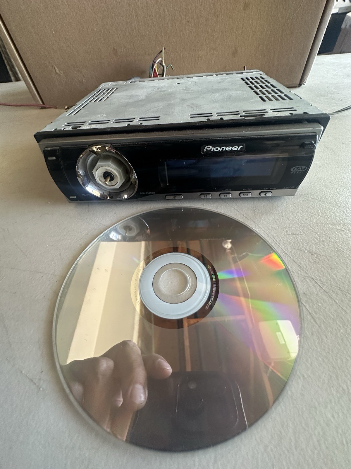 PIONEER DEH-P5900IB Old School CD Player Graphics! Lot Of Two, No Knobs