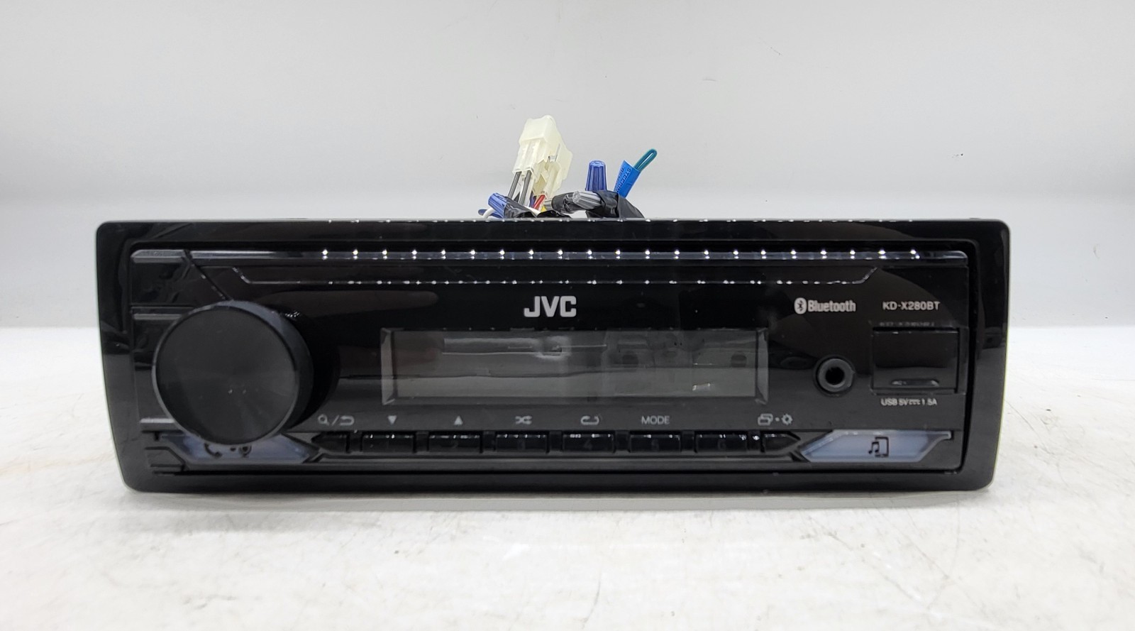 JVC KD-X280BT Digital Media Receiver featuring Bluetooth / USB / 13-Band EQ /…