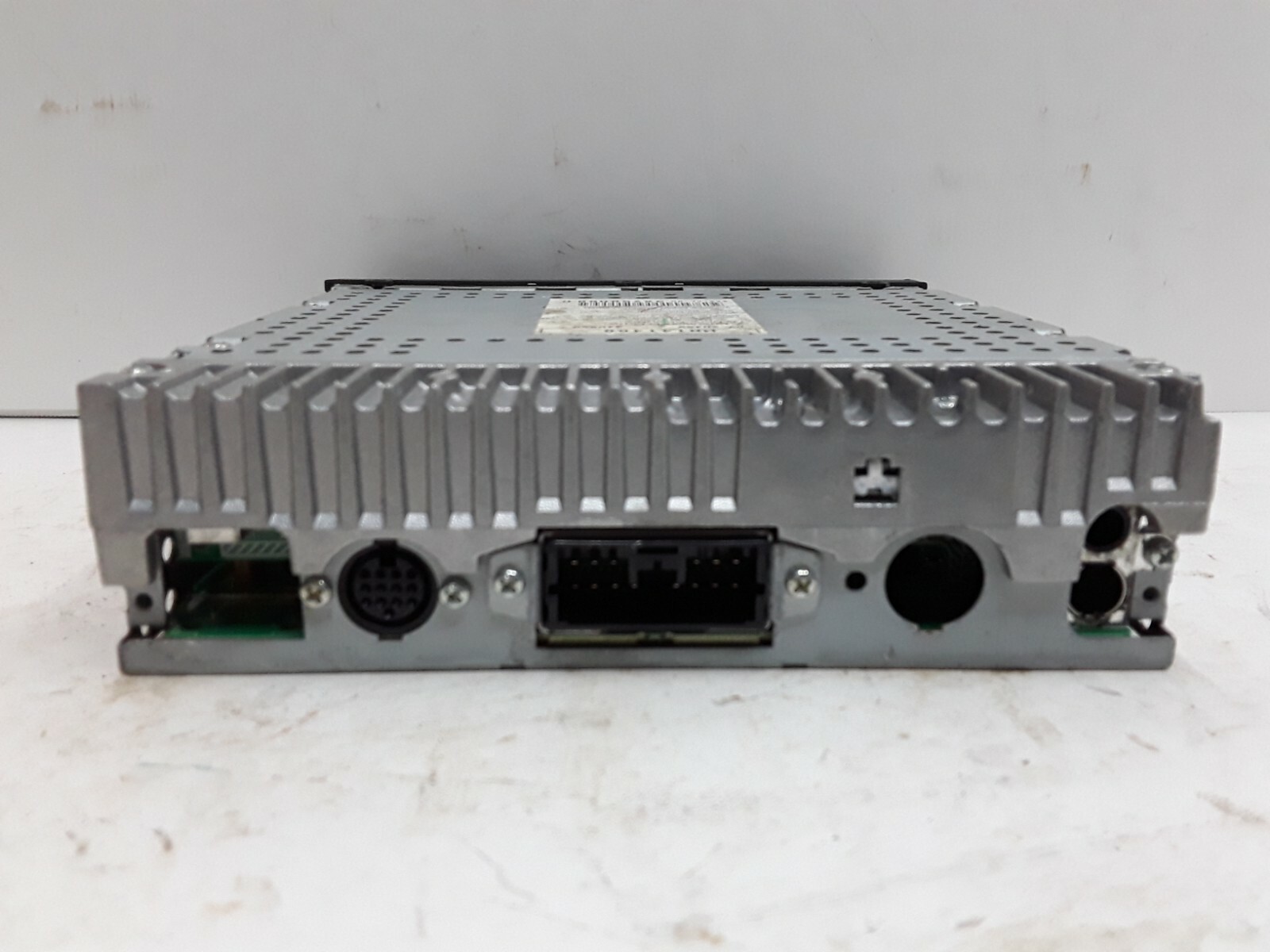 04 05 06 Mitsubishi Outlander AM FM CD radio receiver OEM MN141488 DY-2U45W