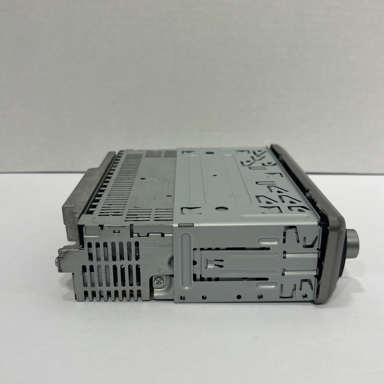Pioneer DEH-P2600 Car Radio CD Player MOSFET 50wx4 UNTESTED Read