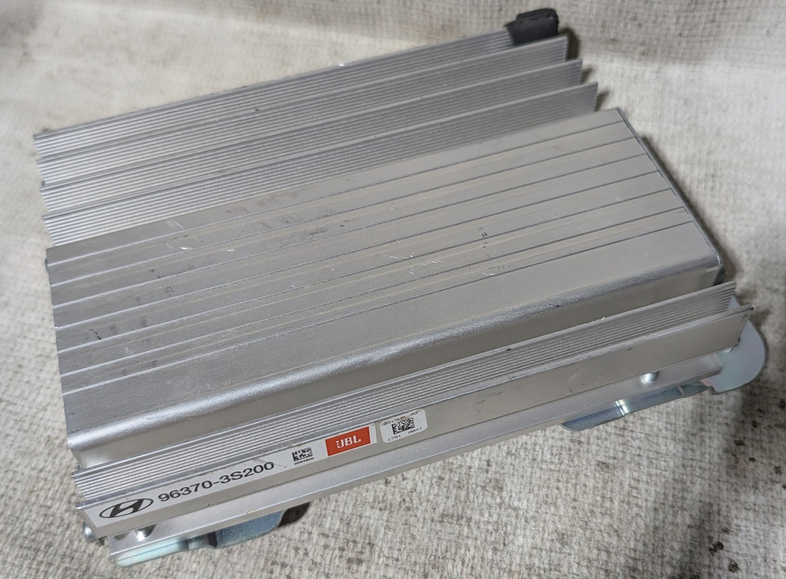 Hyundai Sonata 2011 2012 2013 2014 2015 JBL Speaker Amp Amplifier 963703S200