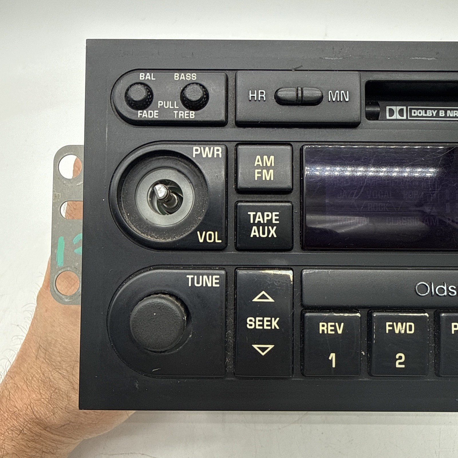 Oldsmobile Delco GM OEM Cassette player radio 95 96 97 98 99 16200753 Olds