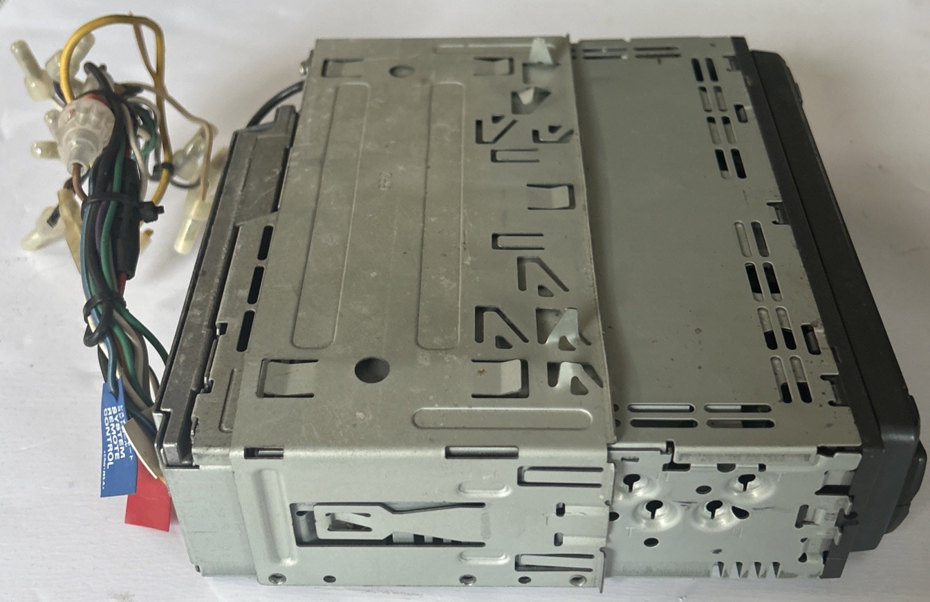 Pioneer Premier DEH-P41 MOSFET 45wx4 (UNTESTED) Selling For Parts.