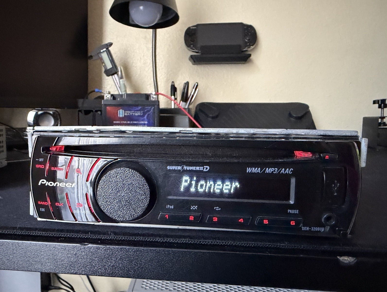 Pioneer DEH-3200UB 1 DIN AM/FM Tuner In-Dash Car Stereo Head Unit