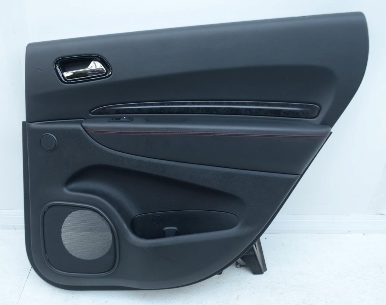 2021 – 2025 DODGE DURANGO RT 392 OEM BLACK LEATHER TRIM DOOR PANELS BLACK CARBON