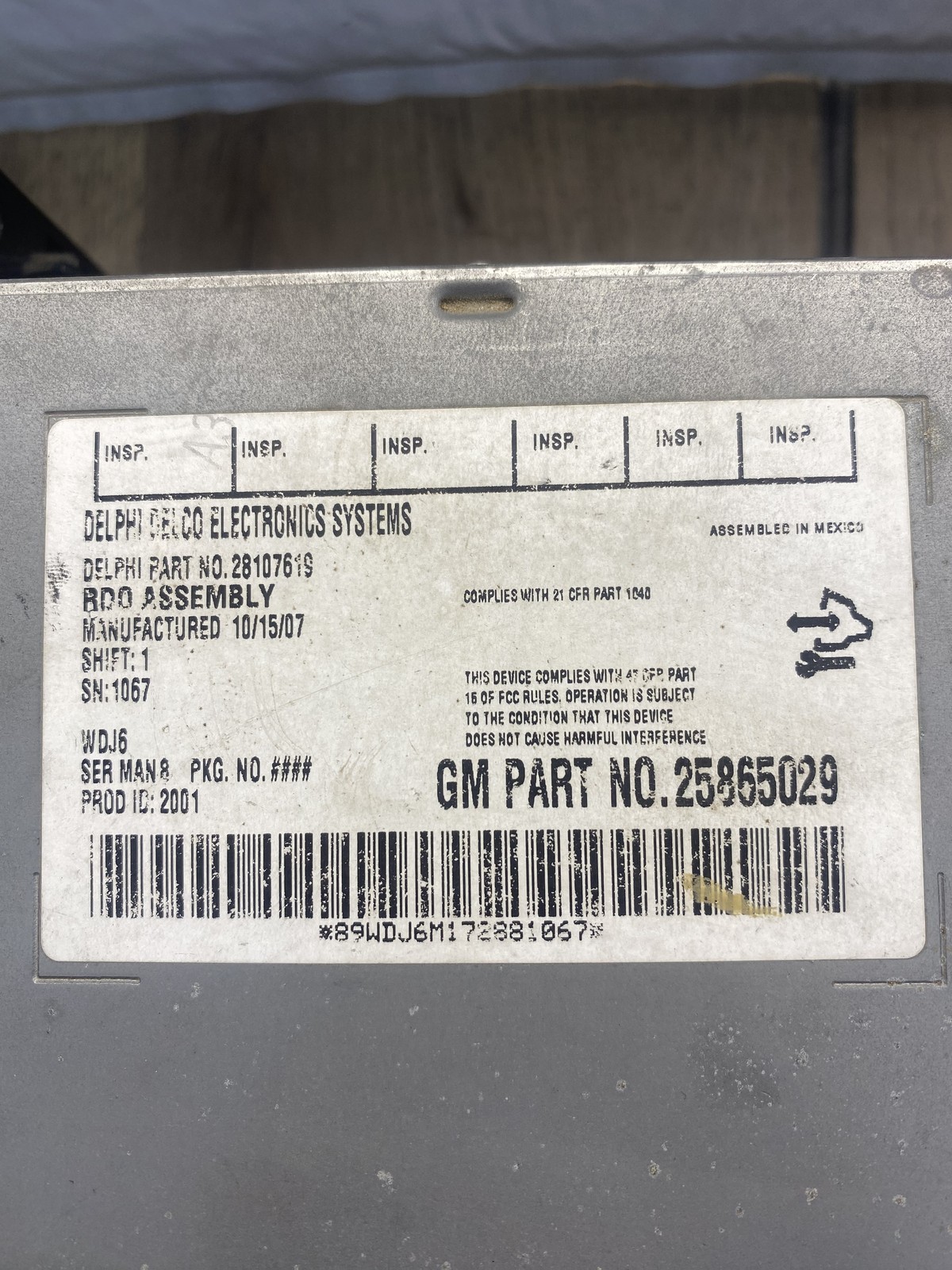 OEM GM Delphi Delco Car Stereo Radio CD Player Aux Input MPN 25865029