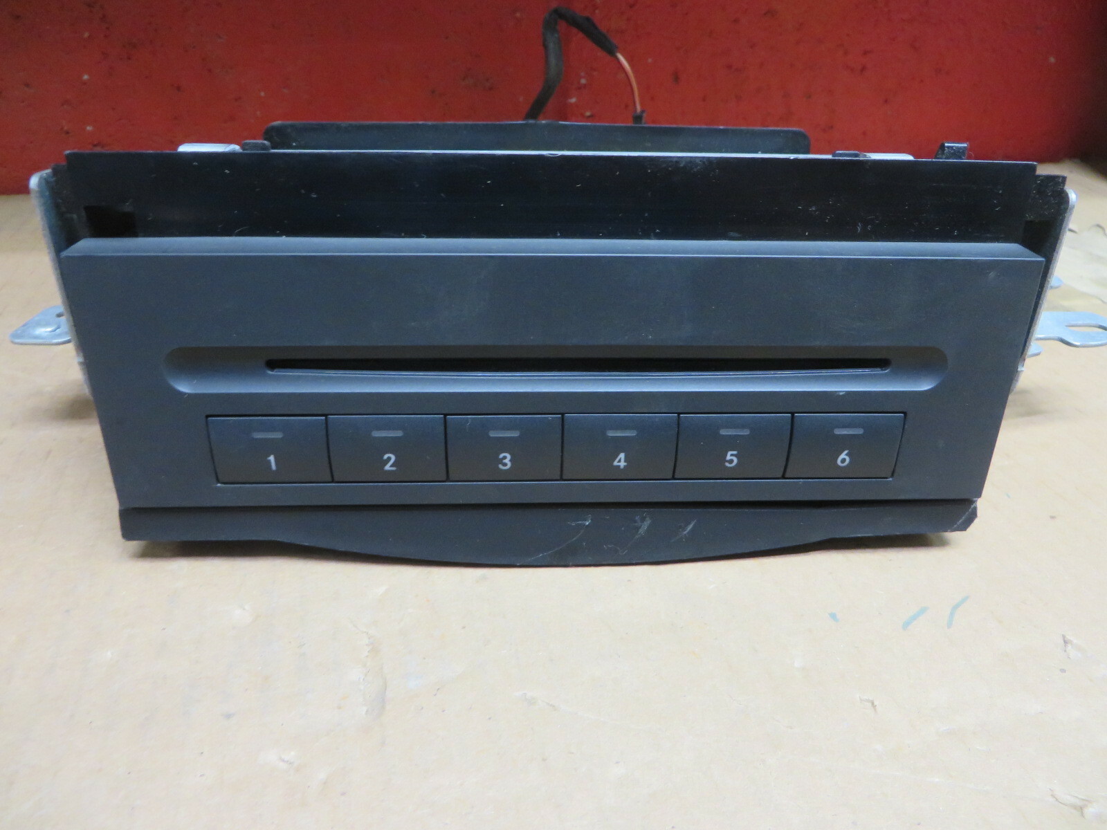 MERCEDES BENZ AUDIO CD FACTORY DASH UNIT OEM # 2118705390 # 2118706189
