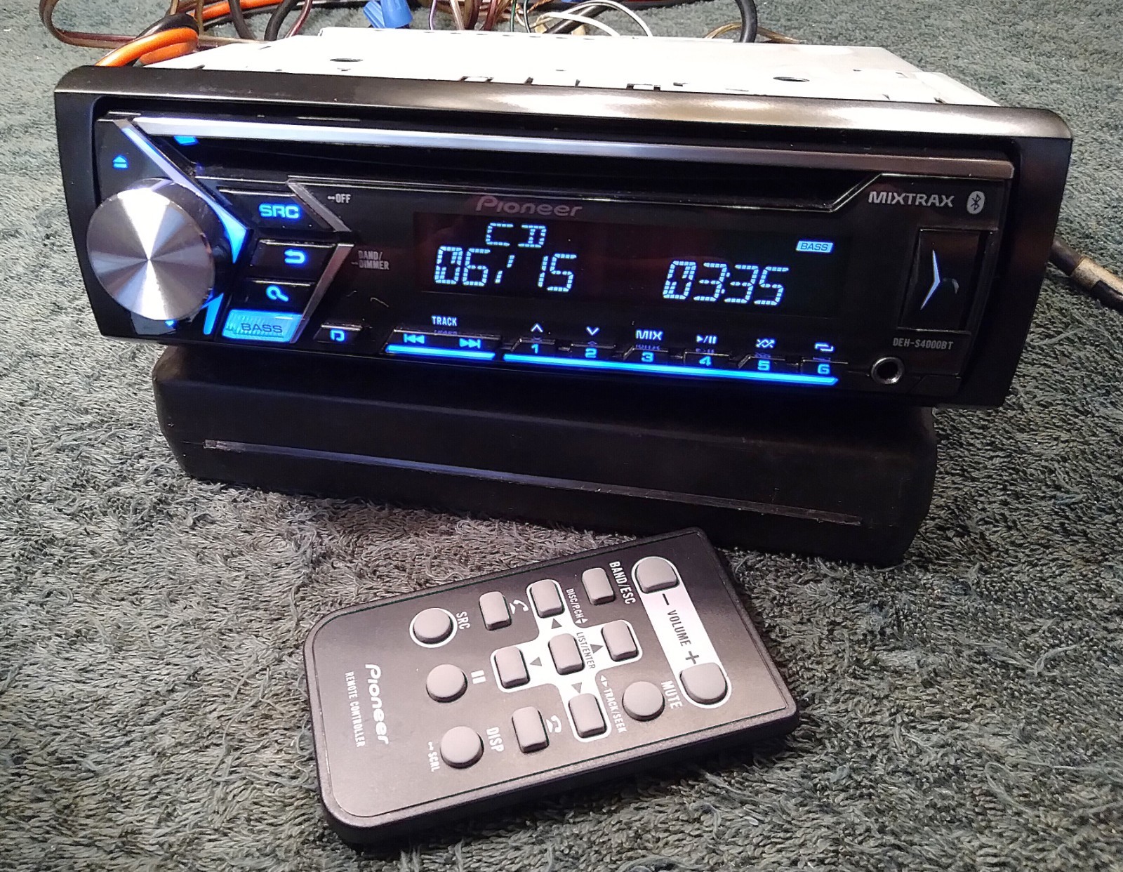 Pioneer DEH-S4000BT, Bluetooth CD /MP3/ USB, Receiver, 200 watts,