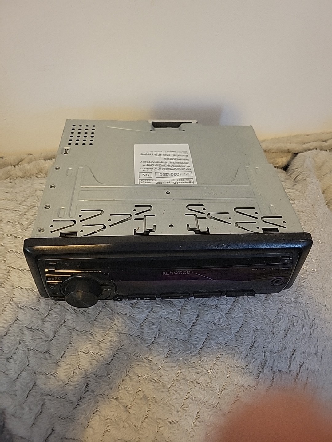Kenwood KDC-152 1 Din CD Player MP3 WMA Aux In Dash Receiver 50X4 Watts
