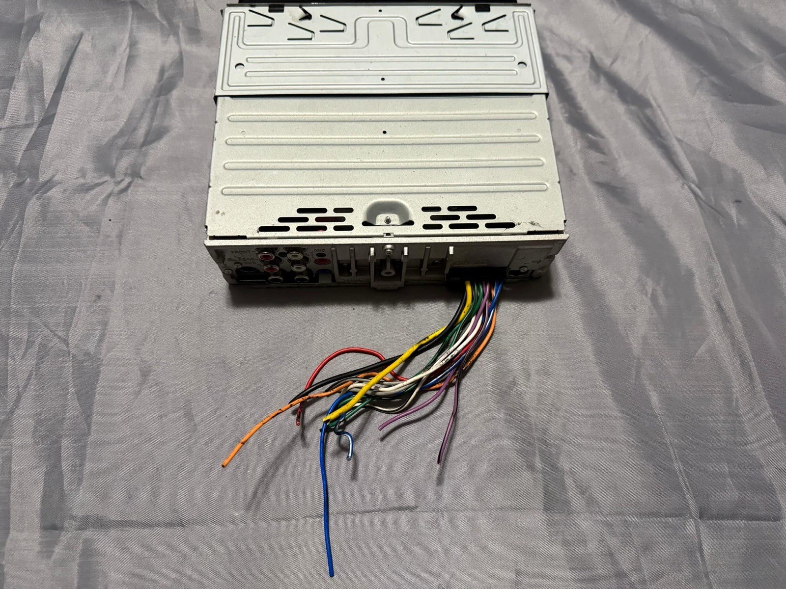 ⭐️PARTS OR REPAIR⭐️ Alpine CD Receiver With Built in Bluetooth-(Cde-172bt)