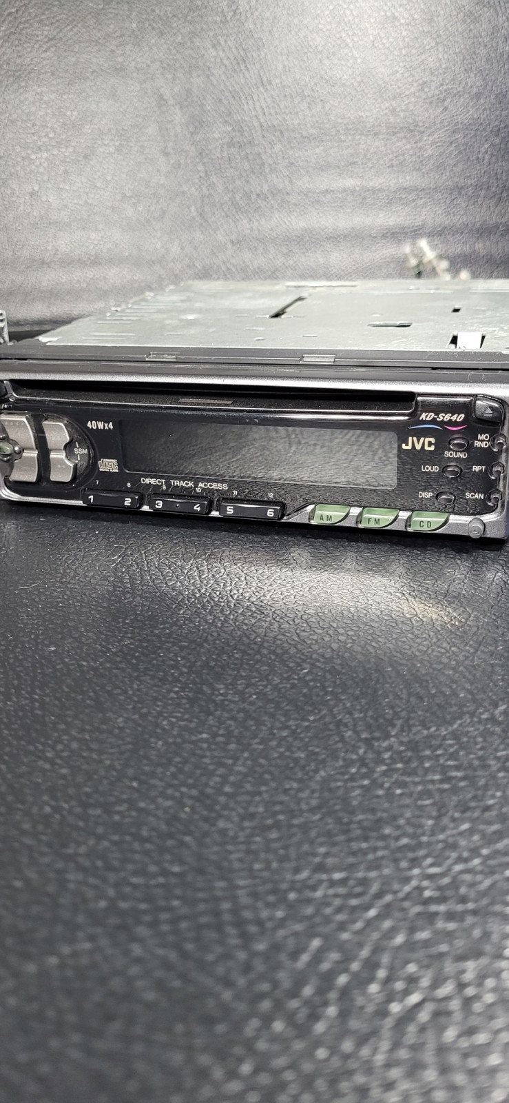 JVC KD-S640 CD Player In Dash Receiver with Removable Face (1999)