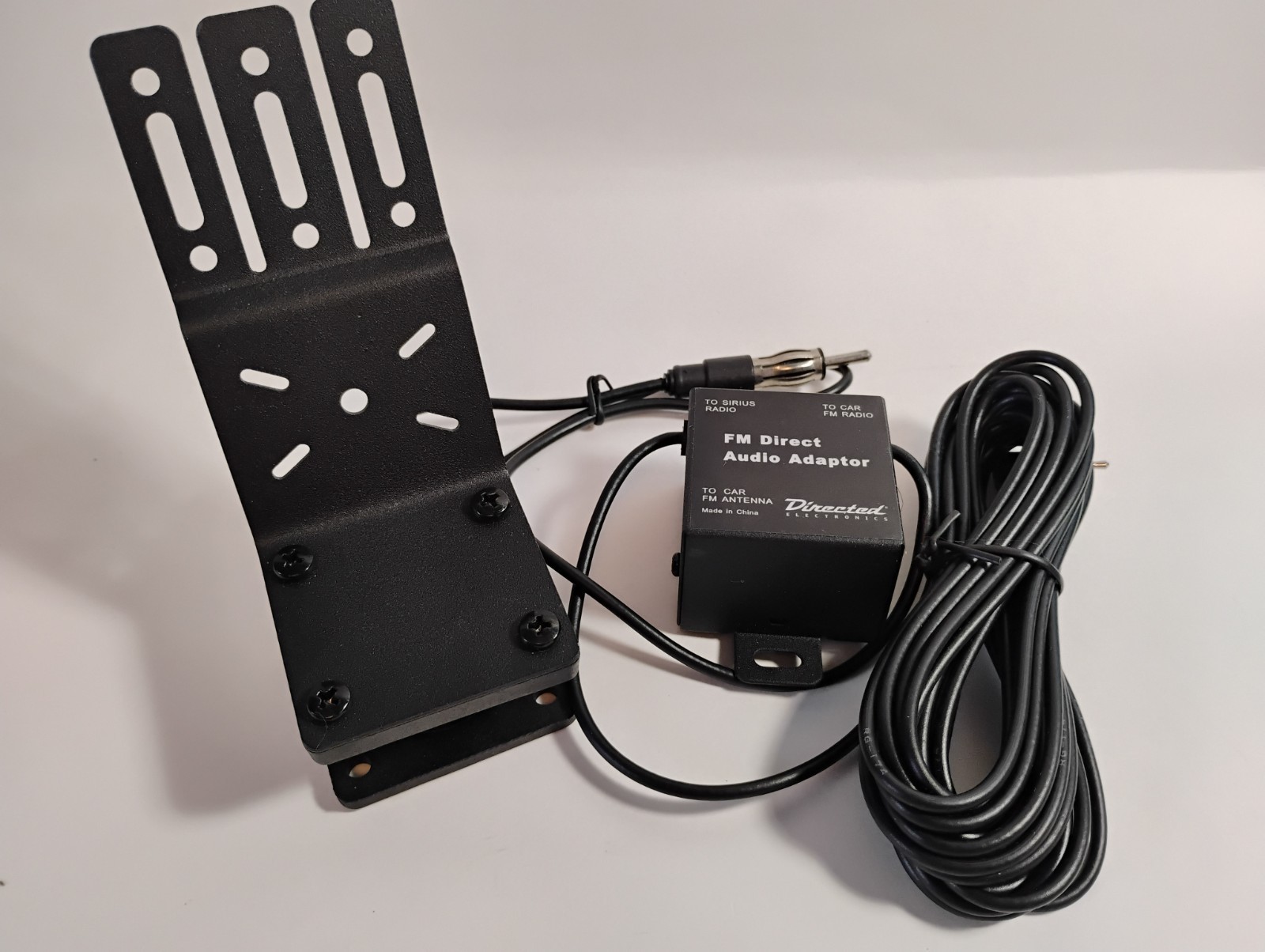 Directed Electronics SiriusXMRadio Vehicle Accessories Mount Audio Adapter Power