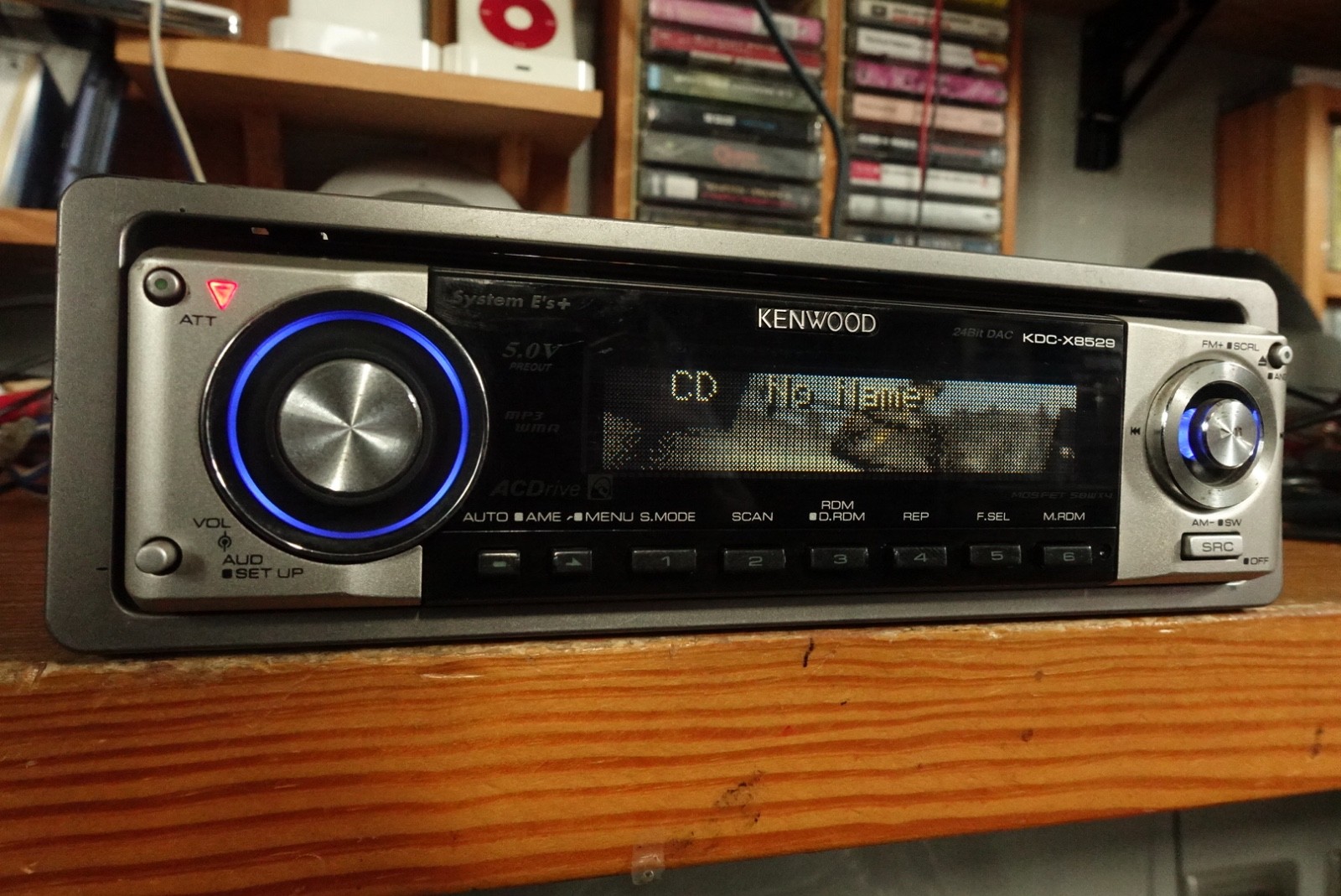 Kenwood KDC-x8529. Graphic Display CD/Bluetooth/Fm108 Player.