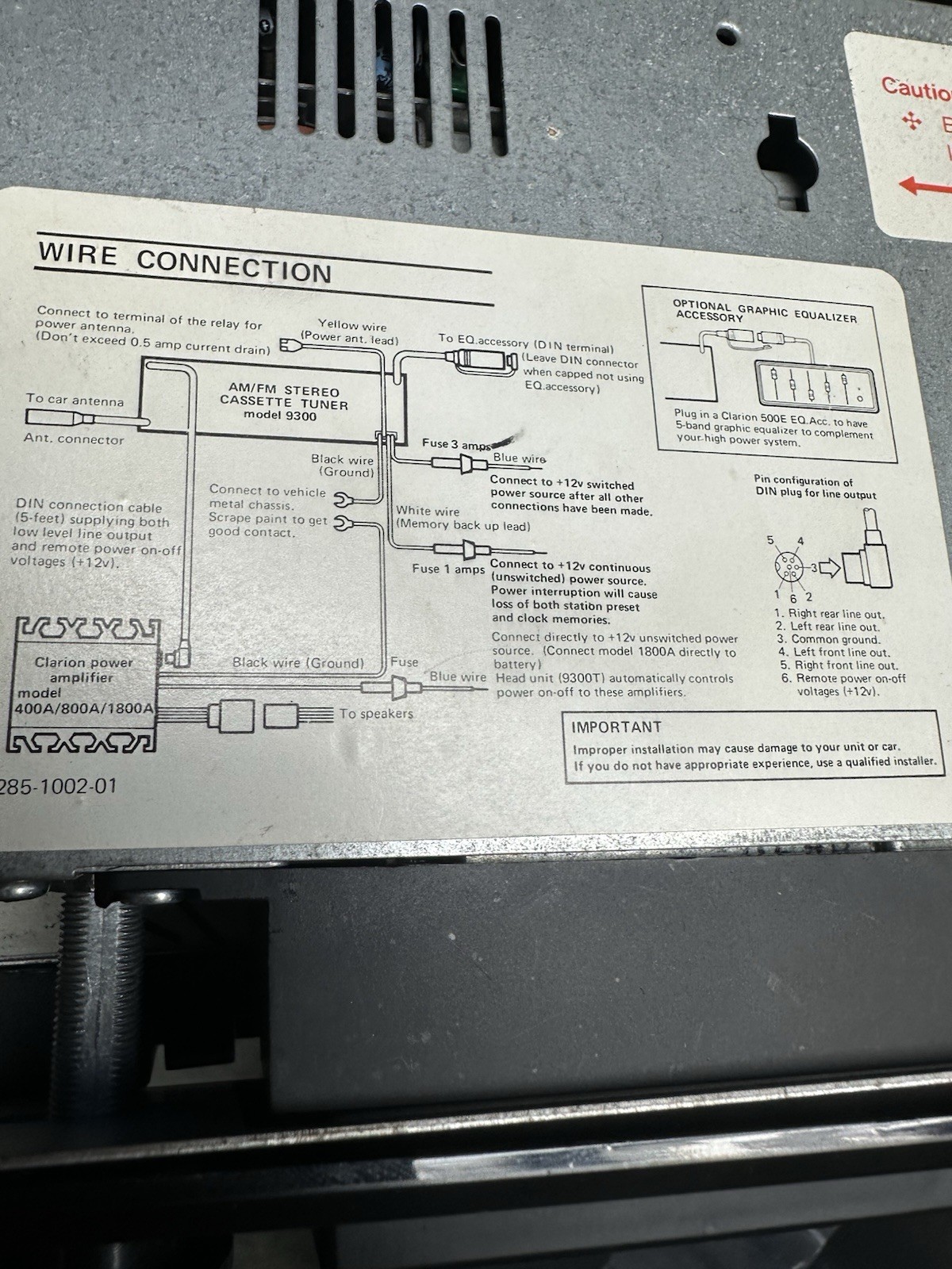 Clarion 9300TB Stereo And 400II Amp