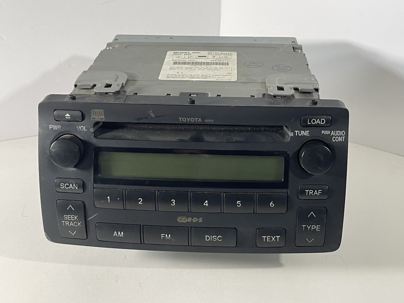 Toyota AM FM Radio CD Player 86120-02440 OEM ***Untested