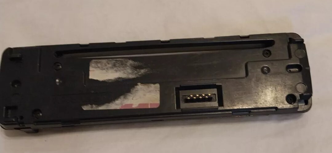 PIONEER DEH-1600 RADIO FACEPLATE ONLY (USED).