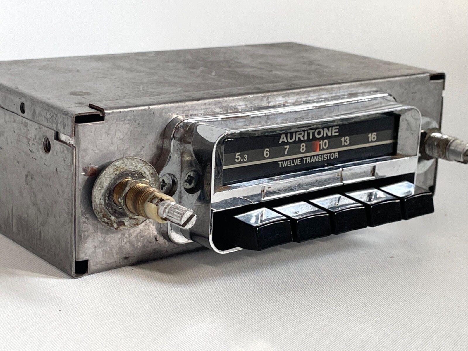 Rare Vintage Auritone Car Radio – 1860s – Made in Australia