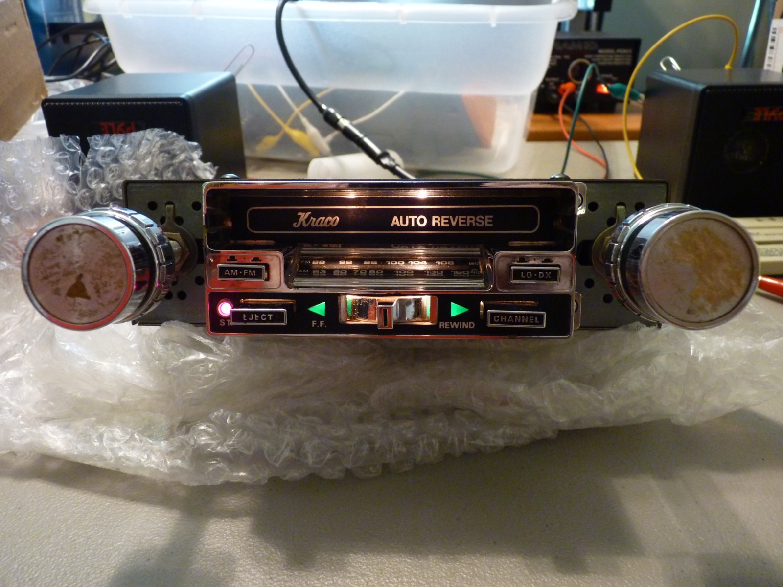 Kraco KID-588 Vintage Car Stereo AM/FM Cassette