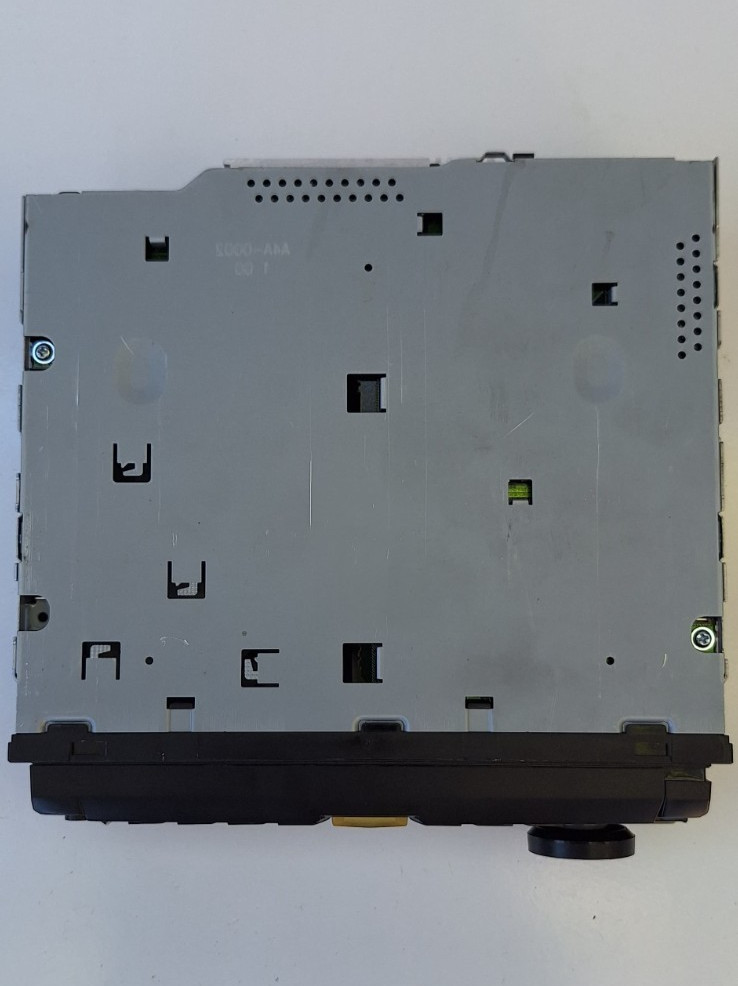 JVC KD-SR41 CD Receiver YJ1-0090-11 USB WMA/MP3/WAV