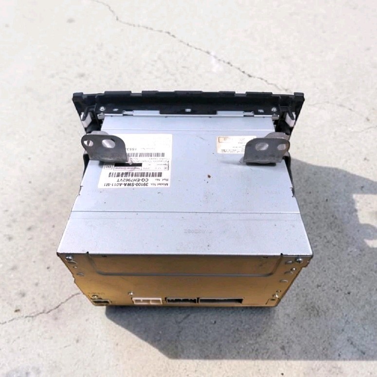 Honda CR-V Radio 6-Disc CD Changer Player 39100-SWA-A011-M1 2007-2011 OEM VTG