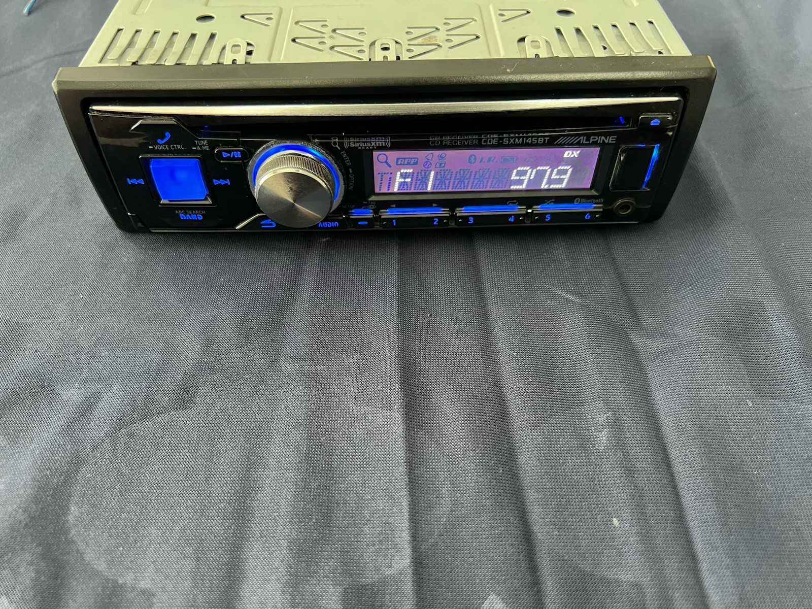 ⭐️Pre-Owned,TESTED⭐️ Alpine CD| AM/FM| BT| USB- (CDE-SXM145BT)