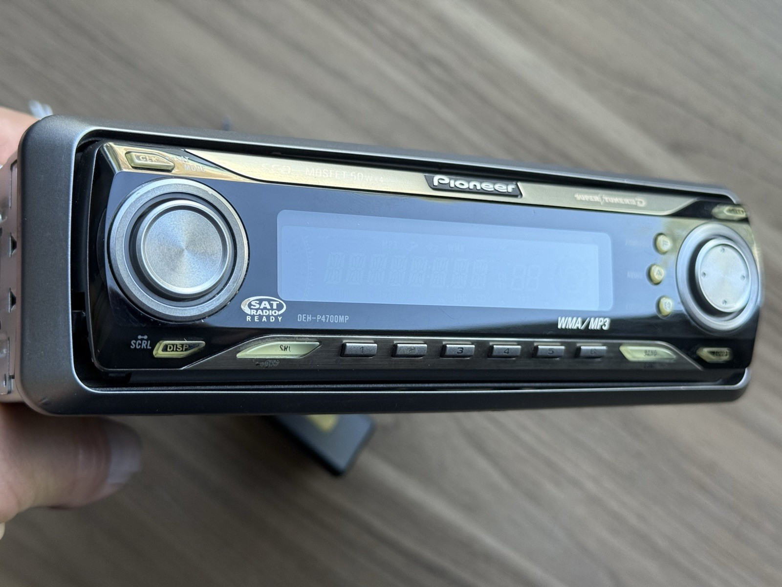 PIONEER BLUETOOTH CAR AUDIO STEREO CD OLD SCHOOL DEH-P4700MP EQ SUB VINTAGE RARE