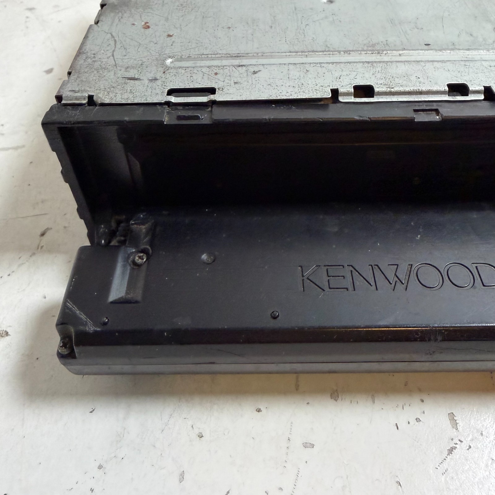 Vintage Kenwood KDC-D300 Black 11 Band Spectrum Analyzer In-Dash CD Player