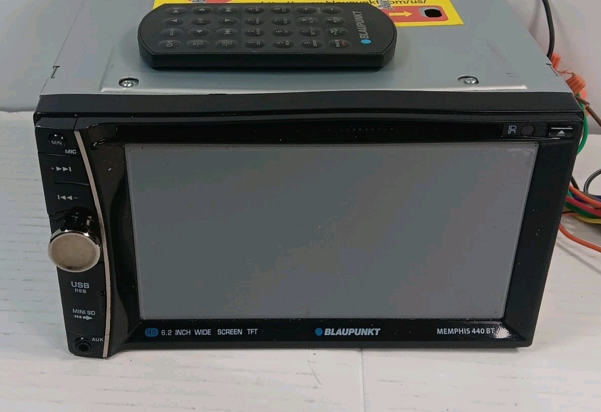 Blaupunkt Memphis 440BT Double DIN DVD/CD Receiver 6.2″ Touch Screen W/ Remote