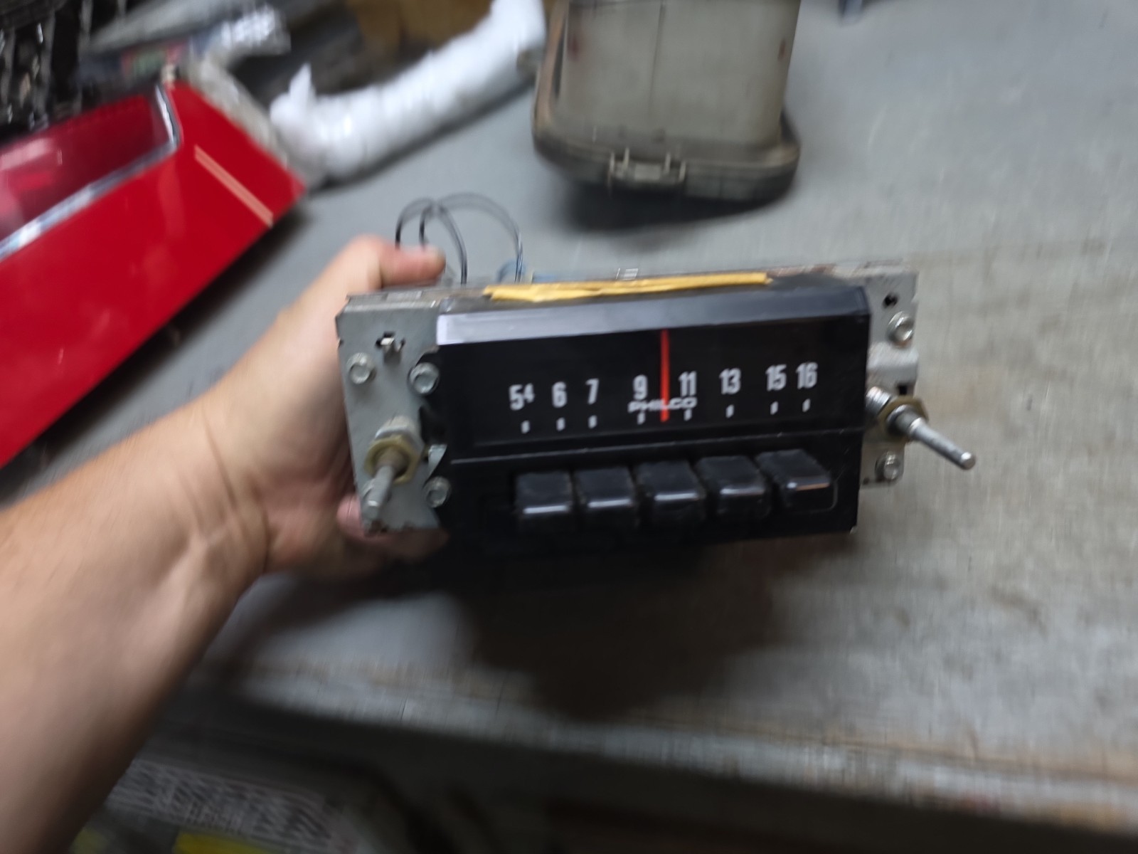 Ford AM Car Radio 12V NEG GND Philco D30A-18806