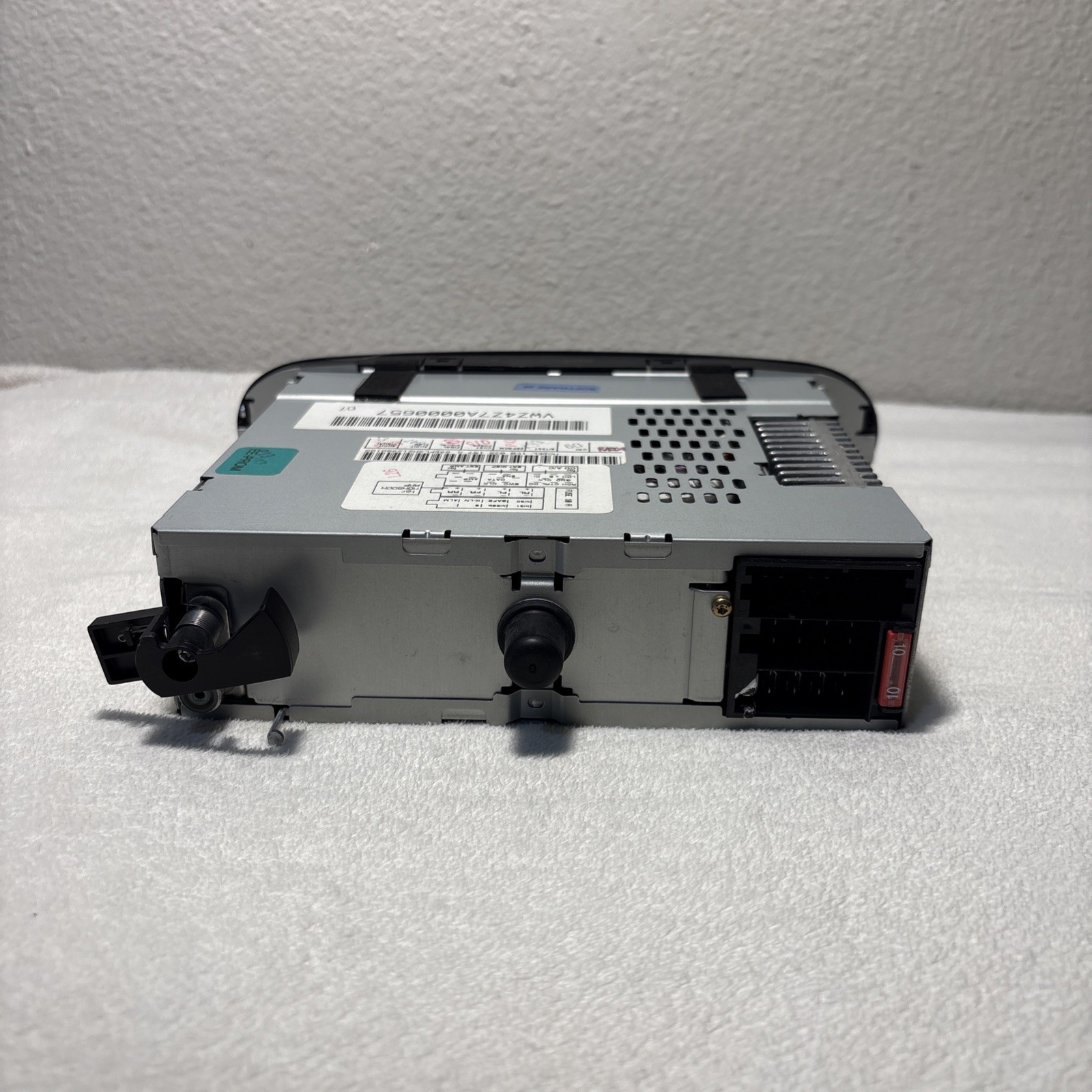 1C0035157G VOLSWAGEN BEETLE MONSOON RADIO WITH RADIO UNTESTED
