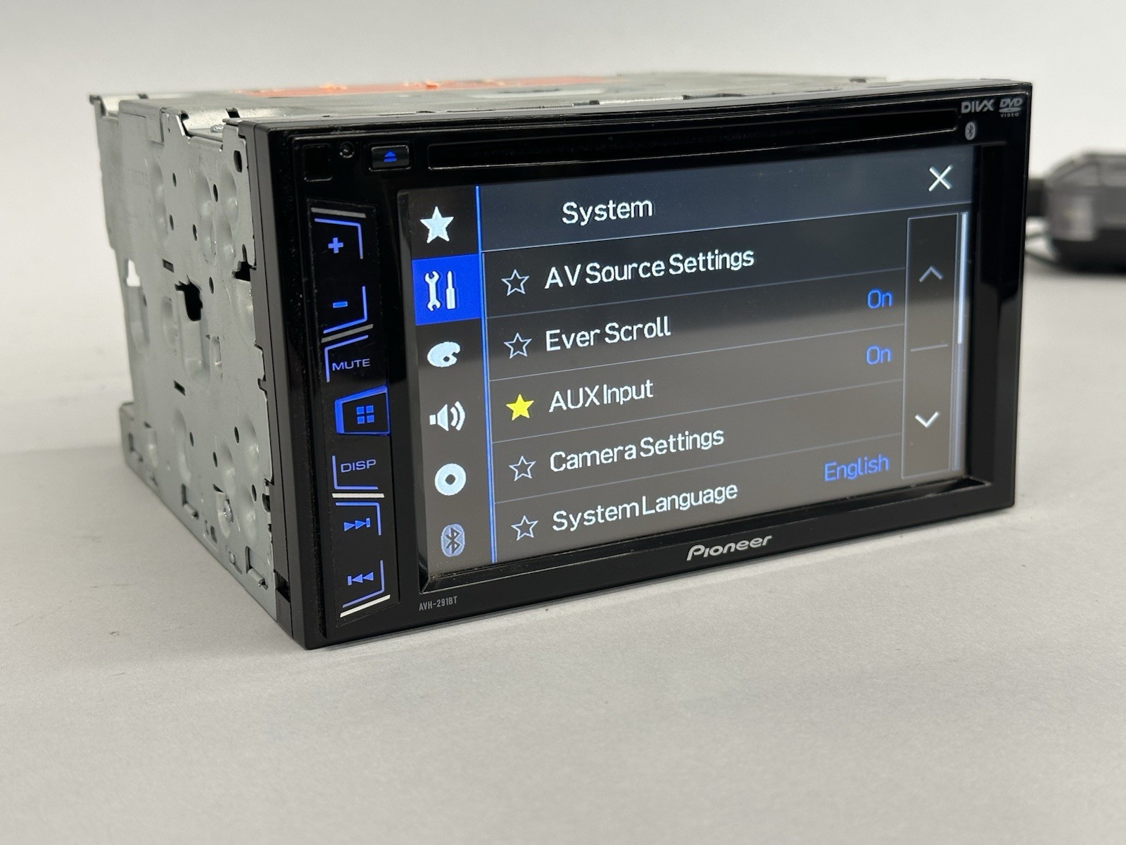 Pioneer AVH-291BT 2 DIN 6.2″ Touchscreen CD DVD Radio Receiver USB AUX Bluetooth