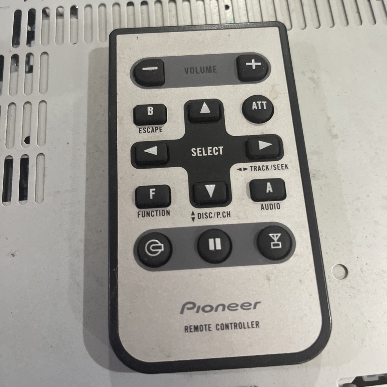 Pioneer DEH-P25 Pioneer Premier used working w remote