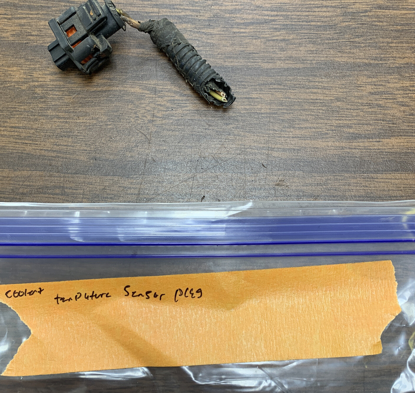 COOLENT TEMPUTURE SENSOR PLUG FOR CHEVROLET TRAVERSE