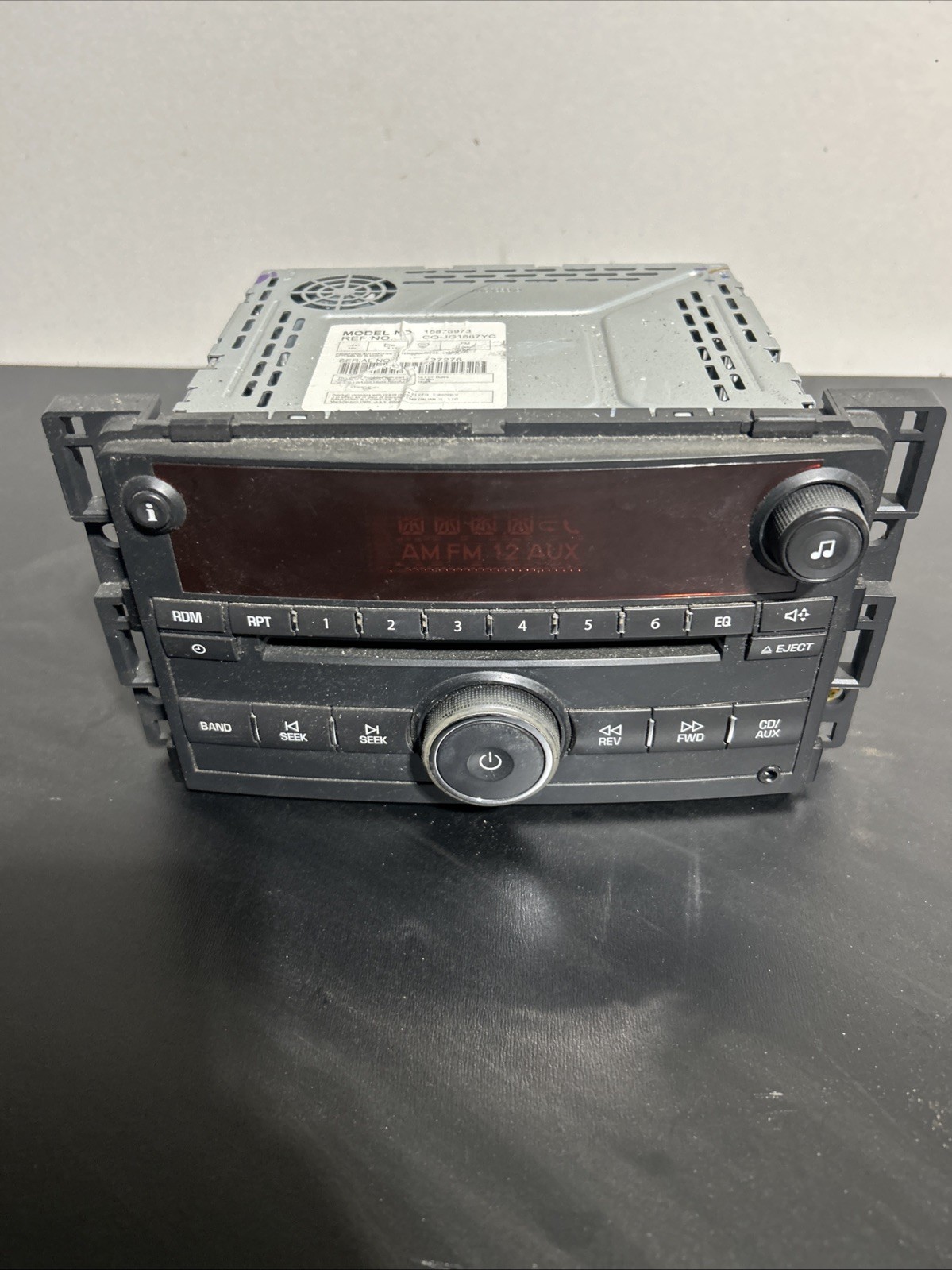 OEM 2006 & 2007 SATURN ION VUE AM FM CD FACTORY RADIO STEREO 15878973