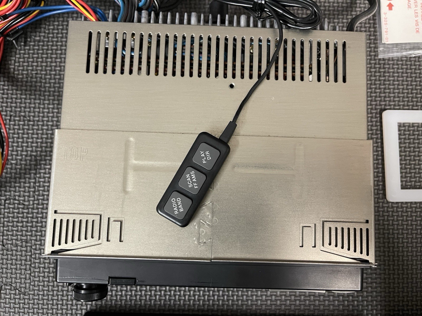Sony XR-787R FM/AM Cassette Car Stereo