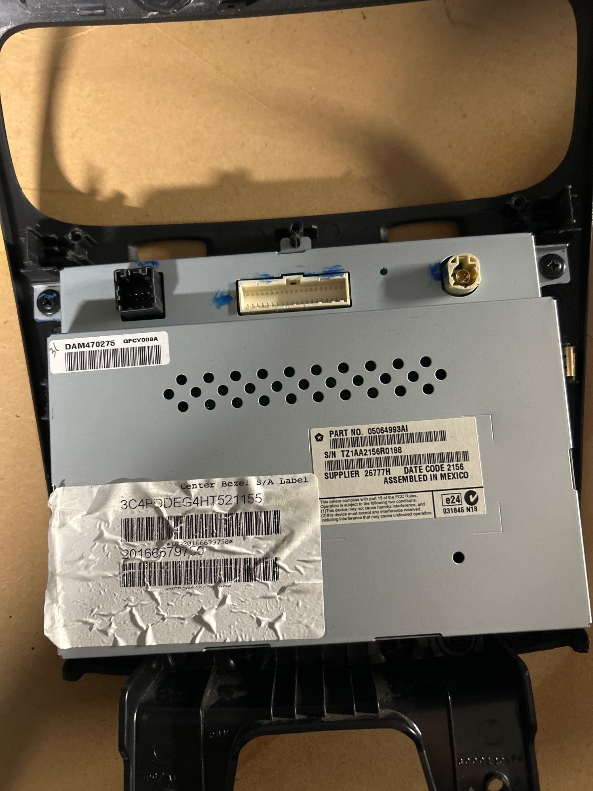 2011-2018 Dodge-Chrysler 8.4″ screen, navigation and Bluetooth streaming.