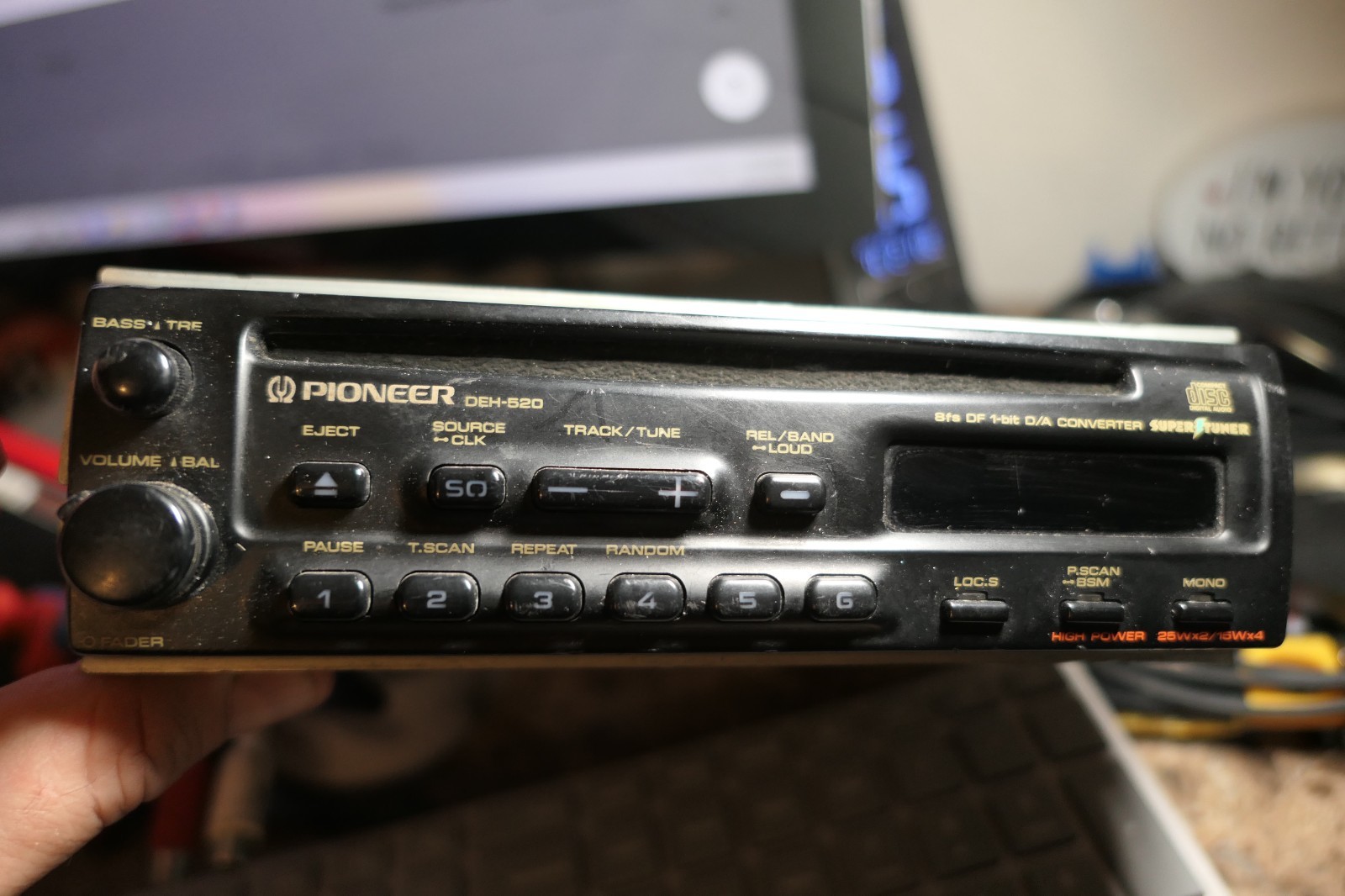 Old School Pioneer DEH-520 Car Stereo CD Radio SUPERTUNER Vintage Japan